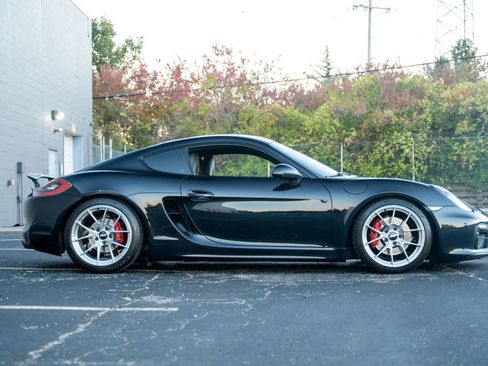 Used 2016 Porsche Cayman GTS image 9