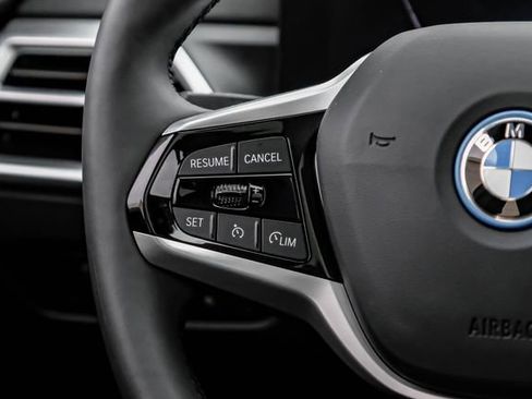 Used 2025 BMW i4 xDrive40i AWD/4WD image 20