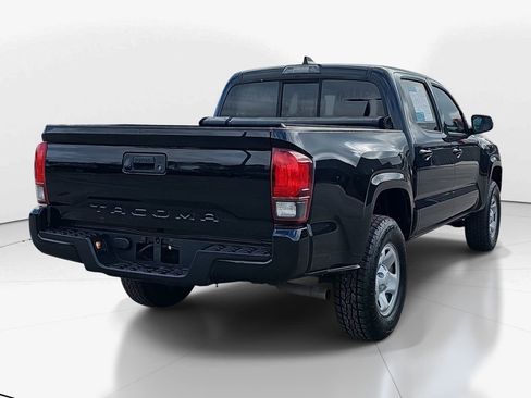 Used 2021 Toyota Tacoma SR w/ SR Convenience Package image 5