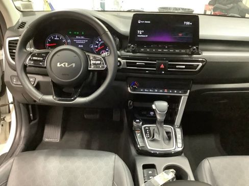Certified 2022 Kia Seltos SX image 22