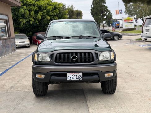 Used 2002 Toyota Tacoma PreRunner RWD image 4