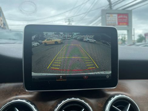 Used 2016 Mercedes-Benz GLA 250 4MATIC image 27