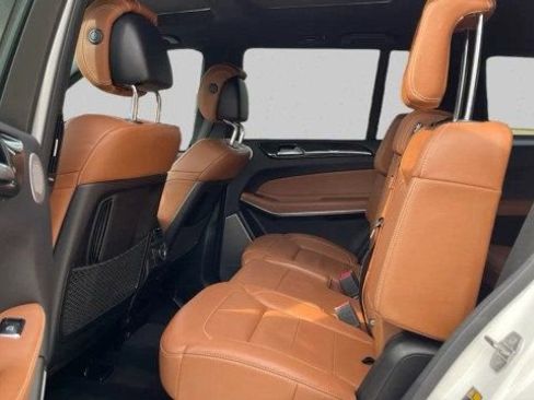 Used 2019 Mercedes-Benz GLS 550 4MATIC w/ Driver Assistance Package image 11