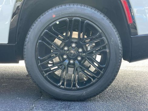 New 2025 Jeep Wagoneer Series II w/ Premium Group I image 43