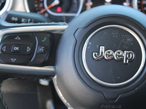 Used 2022 Jeep Wrangler Unlimited Sahara w/ Cold Weather Group AWD/4WD image 20