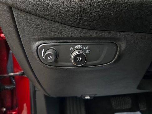 Used 2022 Chevrolet Equinox LT AWD/4WD image 14