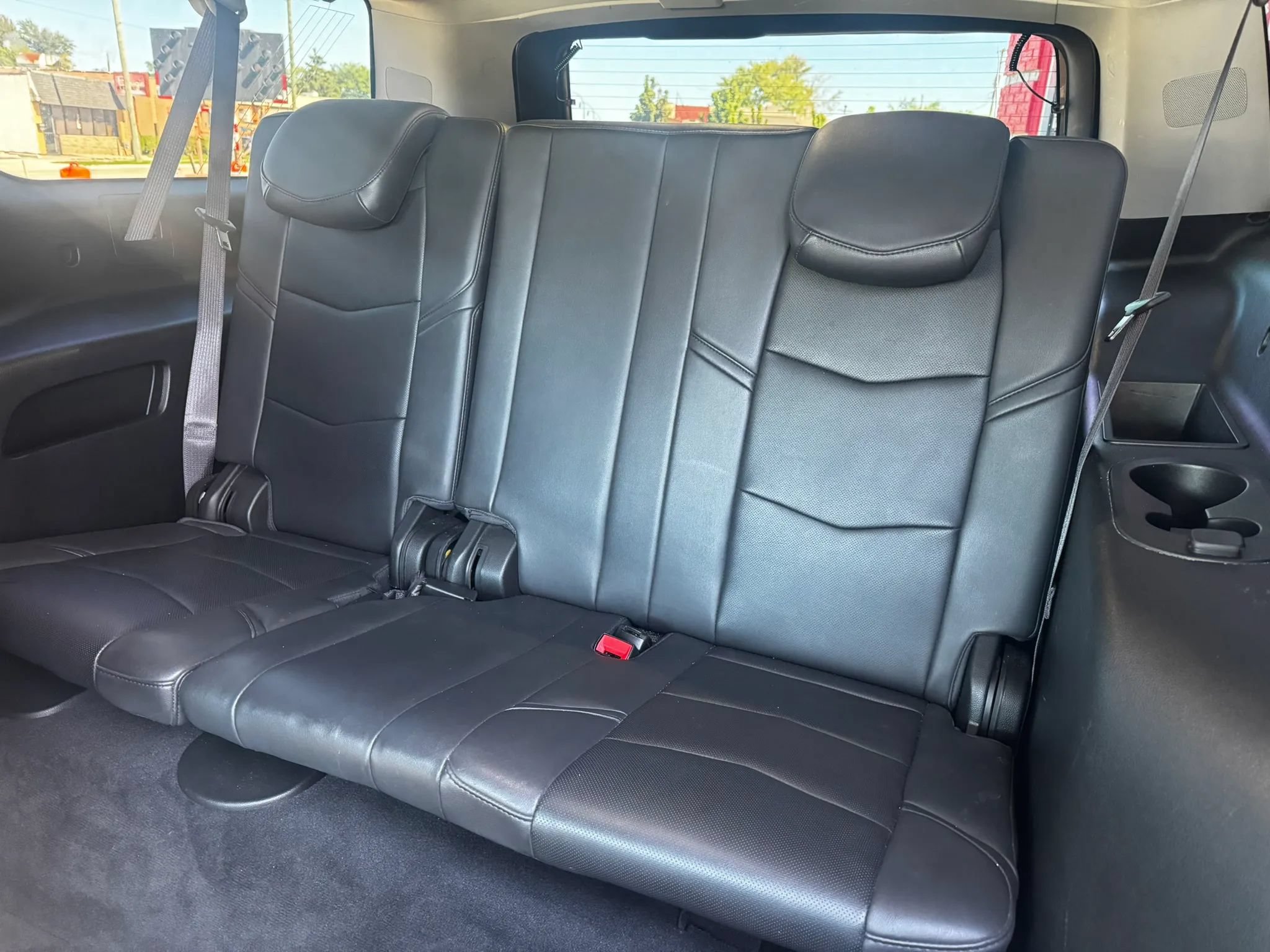 Used 2017 Cadillac Escalade ESV Luxury AWD/4WD image 20