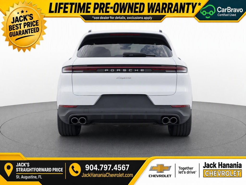 Used 2024 Porsche Cayenne AWD/4WD image 8
