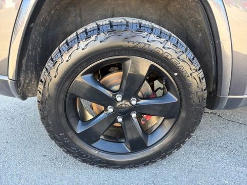 Used 2015 Jeep Grand Cherokee Altitude image 28