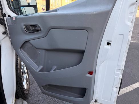 Used 2019 Ford Transit 250 130 Low Roof w/ Exterior Upgrade Package RWD image 32