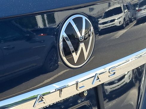 Used 2021 Volkswagen Atlas Cross Sport SEL Premium AWD/4WD image 31