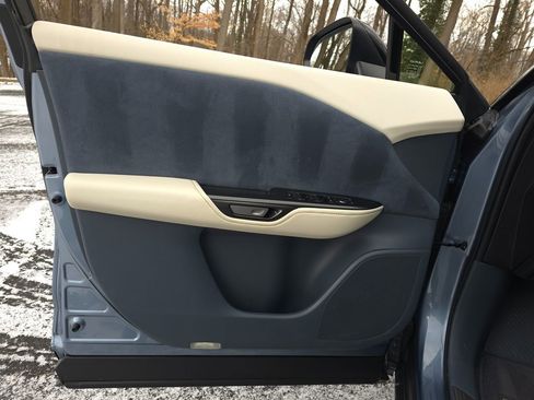 Used 2023 Lexus RZ 450e Premium w/ Accessory Package (Z1) image 27