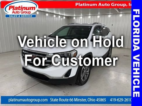 Used 2021 GMC Terrain SLT FWD image 1