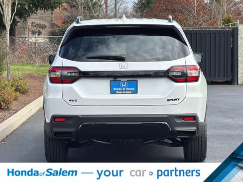 New 2026 Honda Pilot Sport image 8