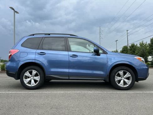 Used 2016 Subaru Forester 2.5i Premium w/ All-Weather Package AWD/4WD image 3