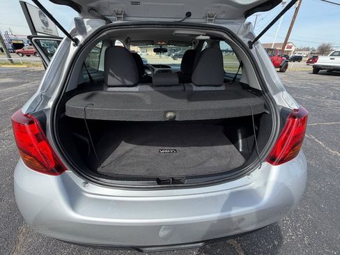Used 2015 Toyota Yaris L image 15