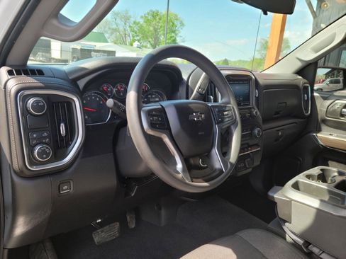 Used 2020 Chevrolet Silverado 1500 RST w/ RST Value Package image 9