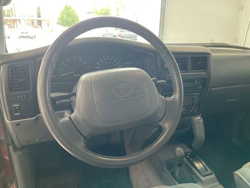 Used 1995 Toyota Tacoma SR5 AWD/4WD image 14