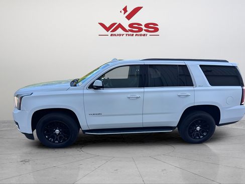 Used 2019 GMC Yukon SLT AWD/4WD image 2