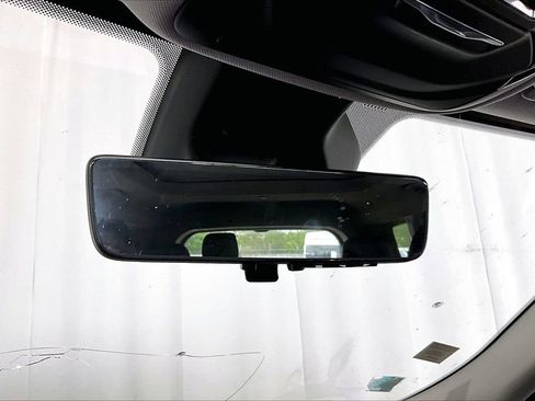 Used 2023 Jeep Grand Cherokee L Limited w/ Luxury Tech Group II image 17