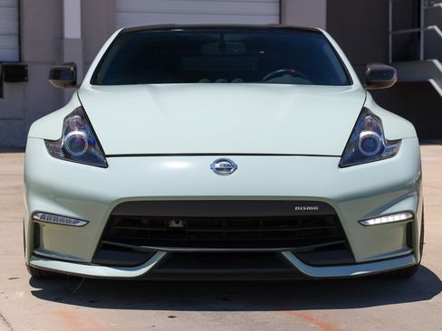 Used 2017 Nissan 370Z NISMO RWD image 21