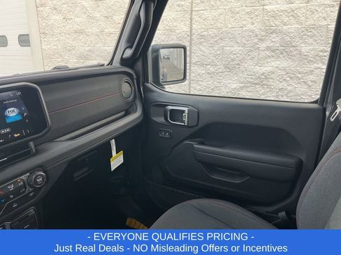 New 2026 Jeep Wrangler Unlimited Rubicon image 19