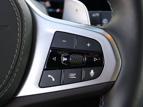 Used 2026 BMW X5 M60i image 41