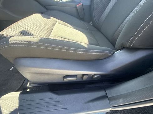 Certified 2025 Subaru Outback Premium image 12