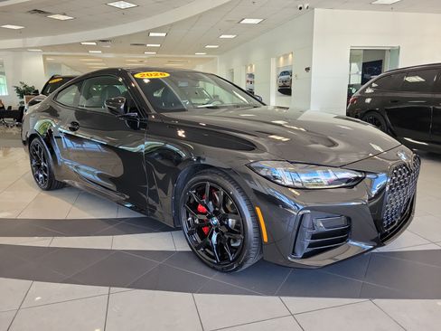 Used 2026 BMW 430i xDrive Coupe w/ M Sport Package AWD/4WD image 2