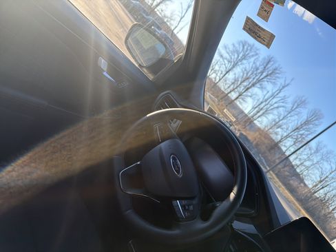 Used 2024 Ford Escape ST-Line image 21