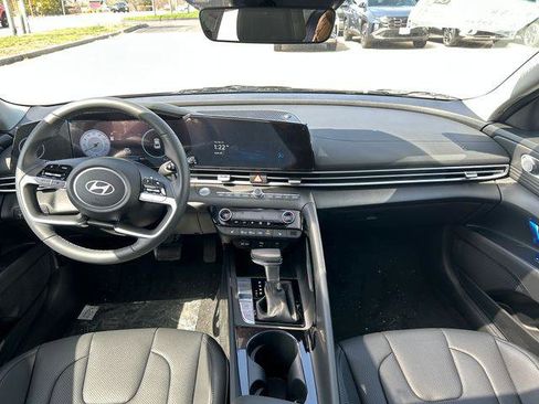 New 2026 Hyundai Elantra Limited FWD image 12