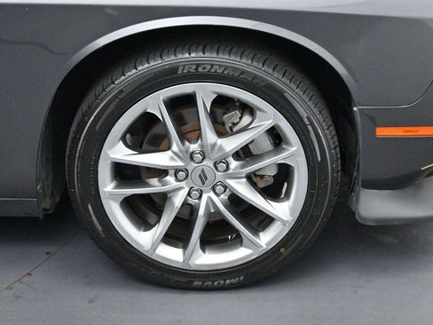 Used 2022 Dodge Challenger GT AWD/4WD image 29