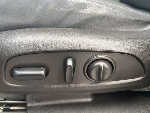 Used 2018 Chevrolet Traverse Premier image 14