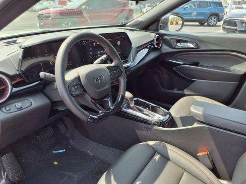 New 2025 Chevrolet Trax RS w/ Driver Confidence Package FWD image 9
