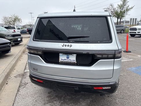 New 2026 Jeep Grand Wagoneer Limited AWD/4WD image 25