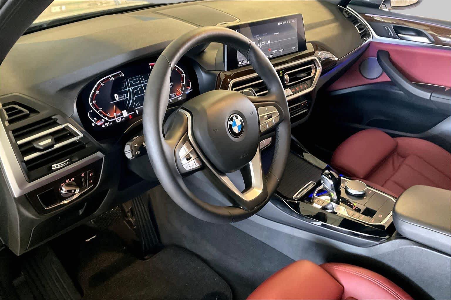 Used 2024 BMW X3 sDrive30i w/ Convenience Package RWD image 16