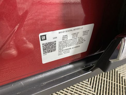 Used 2020 Chevrolet Bolt LT image 34