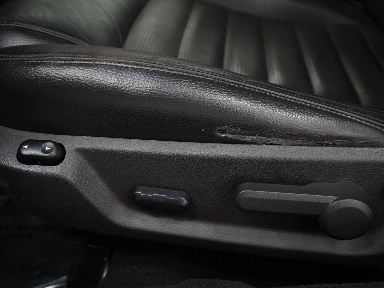 Used 2005 Ford Mustang GT Premium RWD image 17