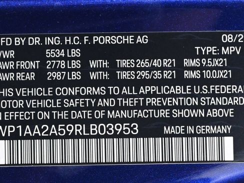 Used 2024 Porsche Macan AWD/4WD image 29