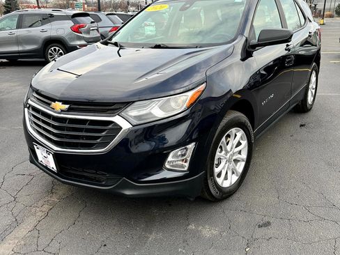 Used 2020 Chevrolet Equinox LS image 3