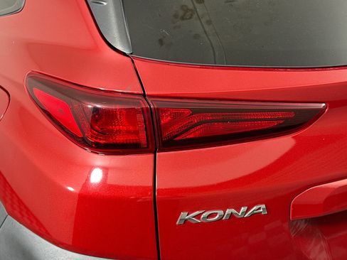 Used 2021 Hyundai Kona SEL FWD image 36