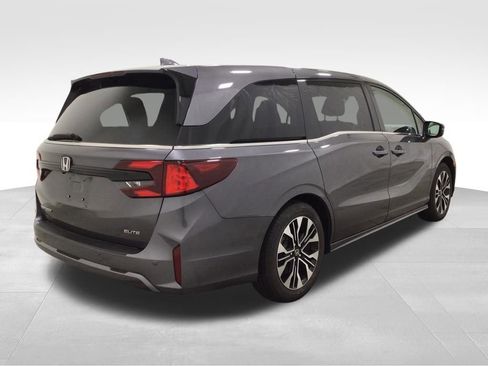 Used 2026 Honda Odyssey Elite image 3