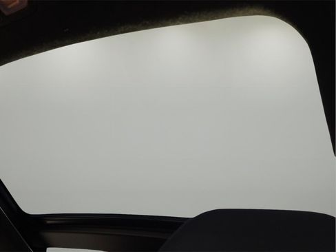 Used 2016 Hyundai Veloster Base w/ Option Group 02 image 15