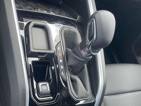 New 2025 Chevrolet Colorado LT w/ LT Convenience Package image 11