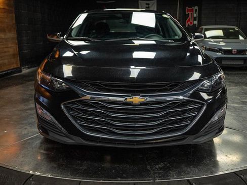 Used 2022 Chevrolet Malibu LT image 3
