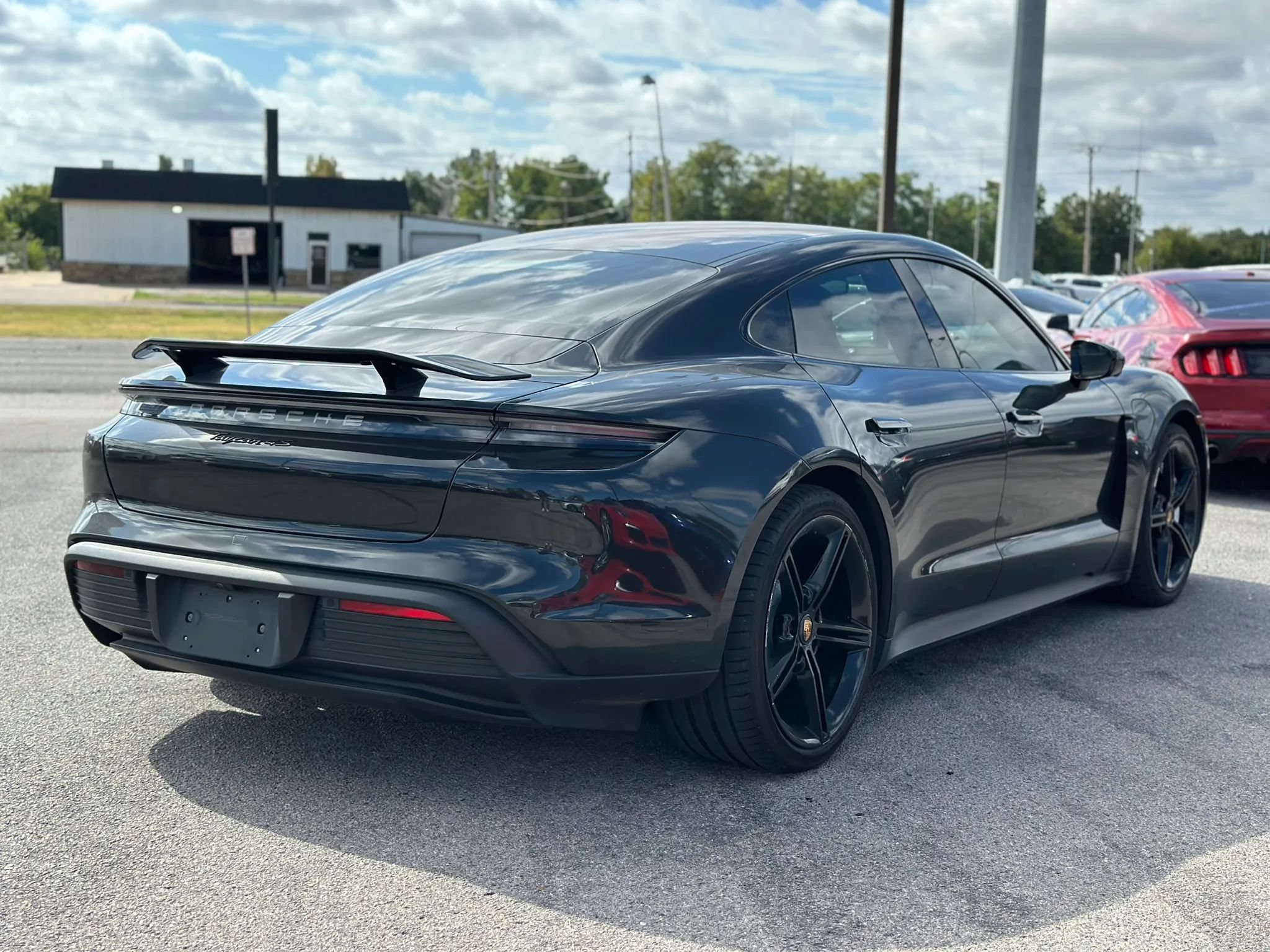 Used 2022 Porsche Taycan 4S AWD/4WD image 6