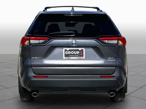 Used 2024 Toyota RAV4 XLE AWD/4WD image 5