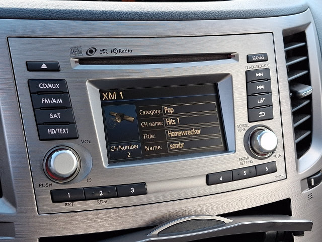 Used 2014 Subaru Legacy 2.5i Premium AWD/4WD image 17