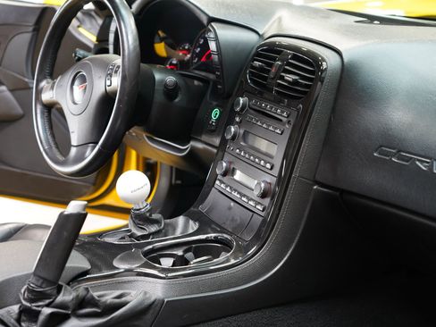 Used 2009 Chevrolet Corvette Coupe w/ Preferred Equipment Group image 54