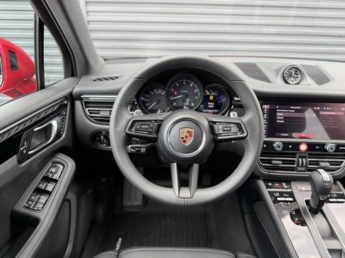 New 2026 Porsche Macan image 17